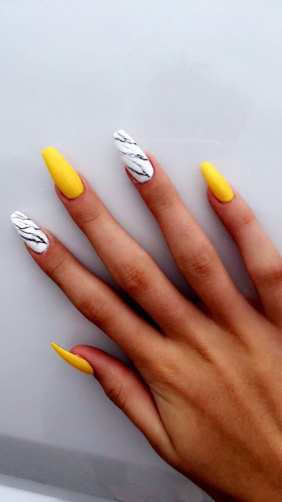 76 Stunning Yellow Acrylic Nail Art Designs For Summer