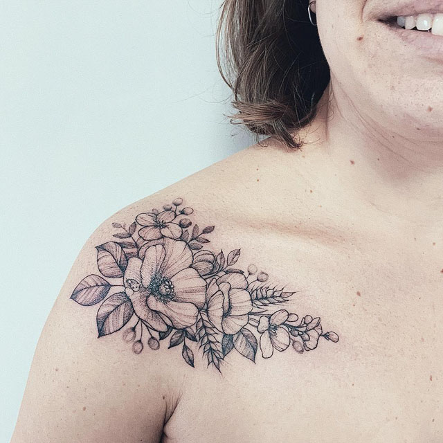 70 Beautiful Shoulder Tattoos for Women