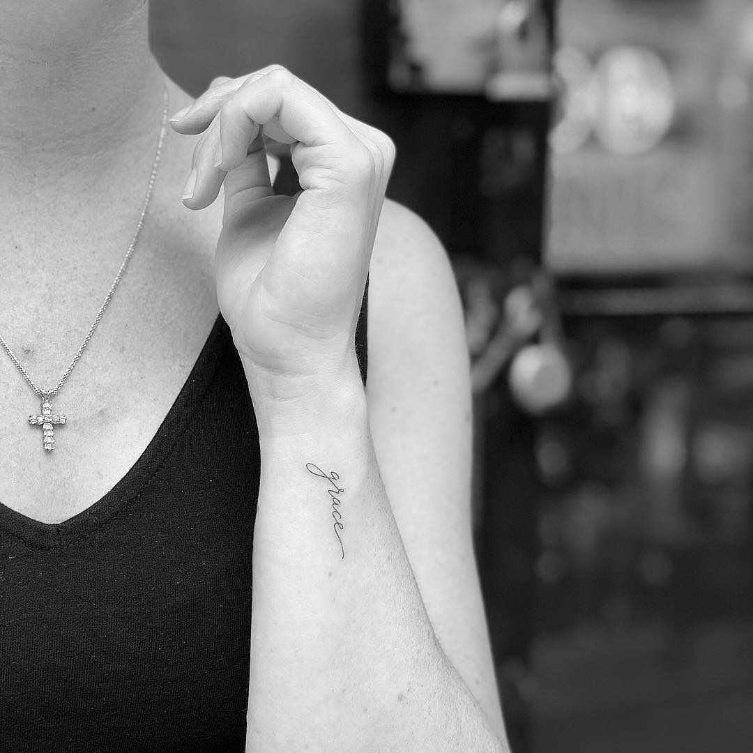 50 Small Tattoo Designs for Women
