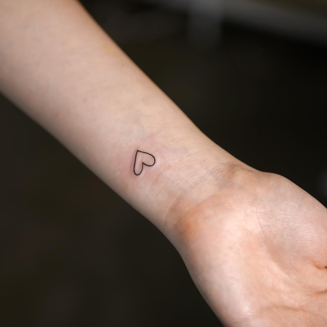 50 Small Tattoo Designs for Women