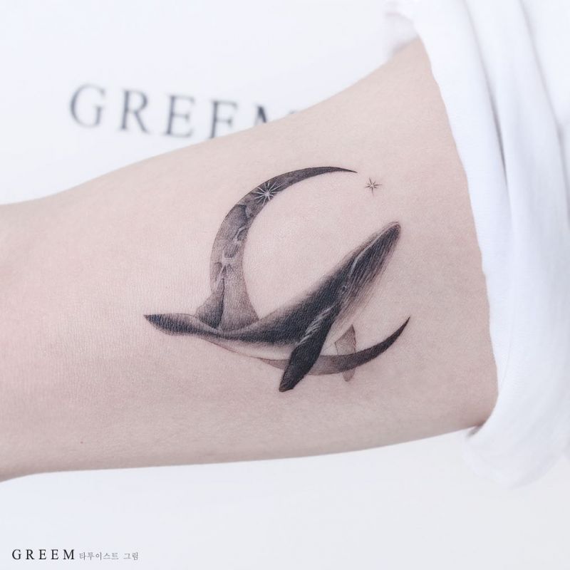 38 Elegant Moon Tattoo Designs For Women 2022