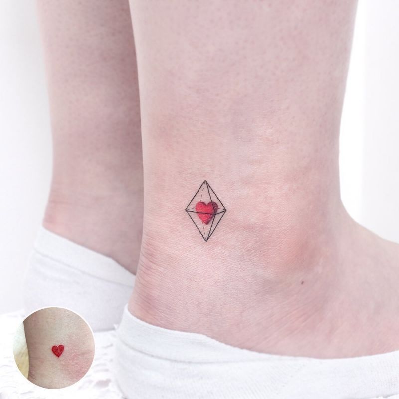 21 Trendy and Adorable Ankle Tattoos for Women