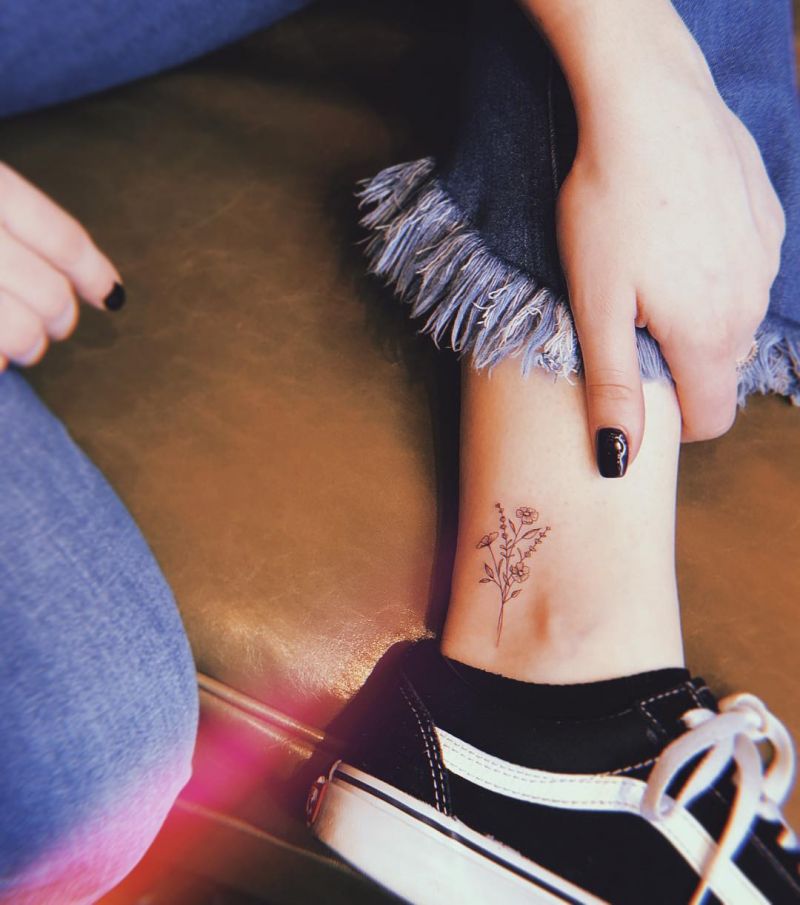 21 Trendy and Adorable Ankle Tattoos for Women