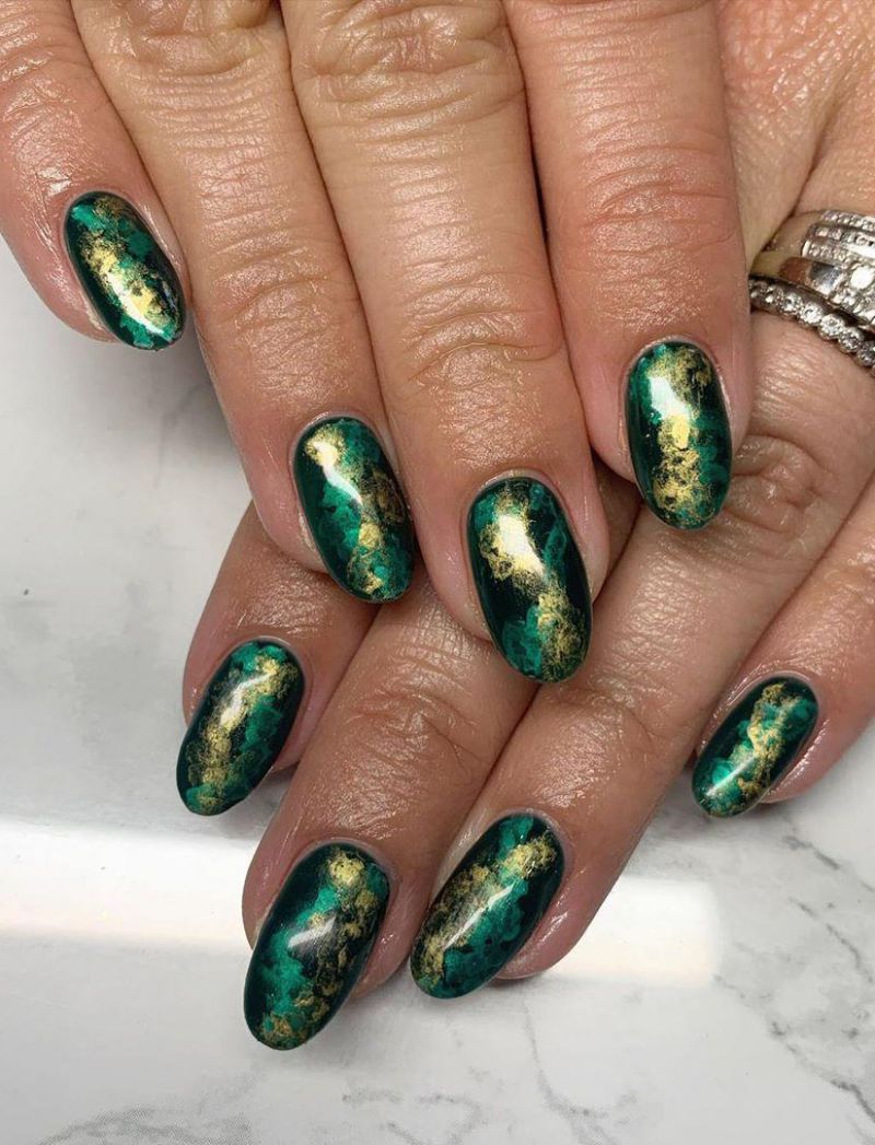 56 Elegant Emerald Green Nail Designs You Will Love