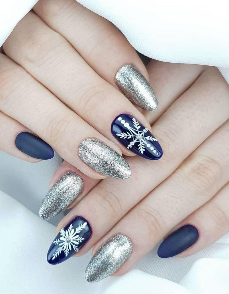 50 Beautiful Snowflake Nail Art Designs For Winter 2022