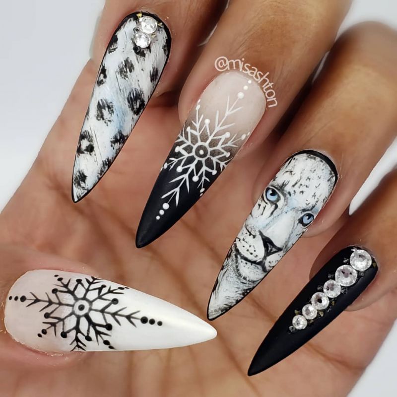 50 Beautiful Snowflake Nail Art Designs For Winter 2022