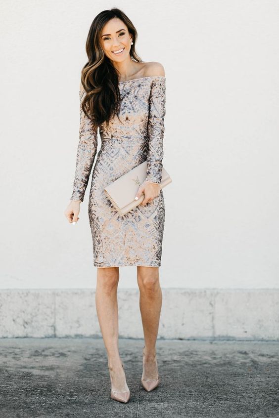 30 Stylish New Year's Eve Outfit for Women You'll Definitely Wear in 2022