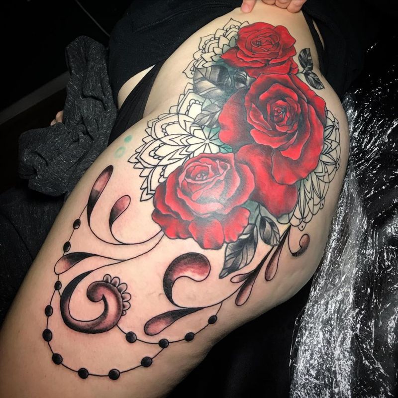 55 Most Beautiful Thigh Tattoos You Will Love