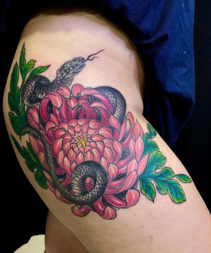 55 Most Beautiful Thigh Tattoos You Will Love