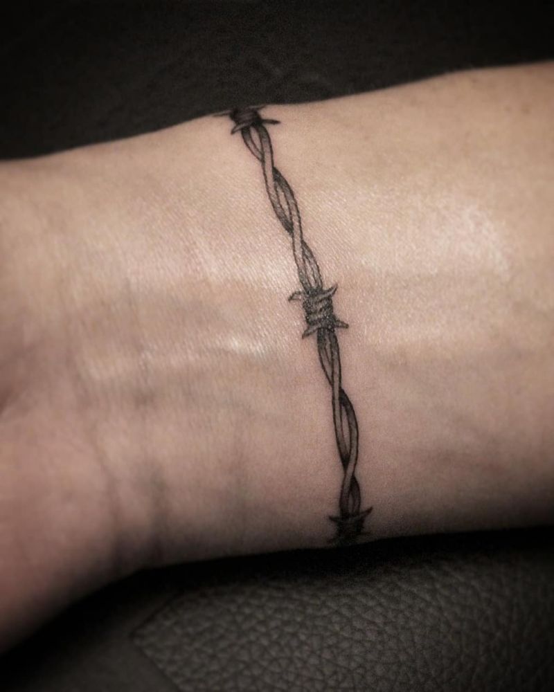 55 Pretty Wrist Tattoos You Will Love