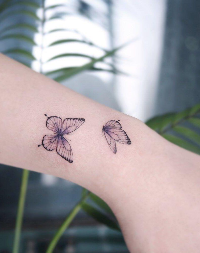 55 Pretty Wrist Tattoos You Will Love