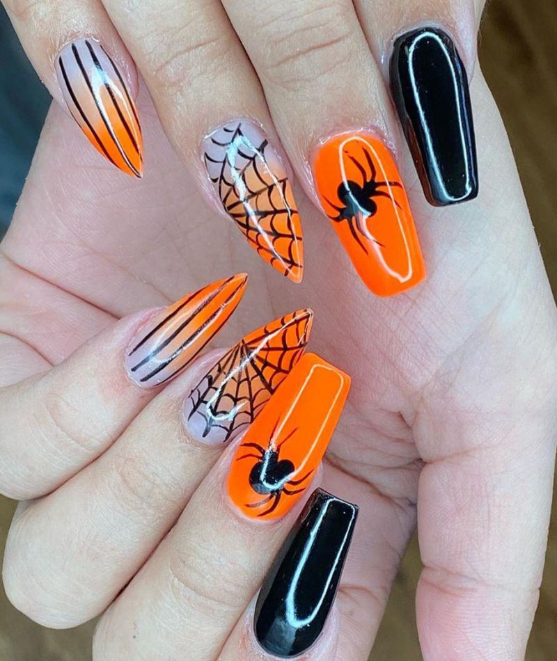 30 Trendy Halloween Spider Nail Art Designs for 2022