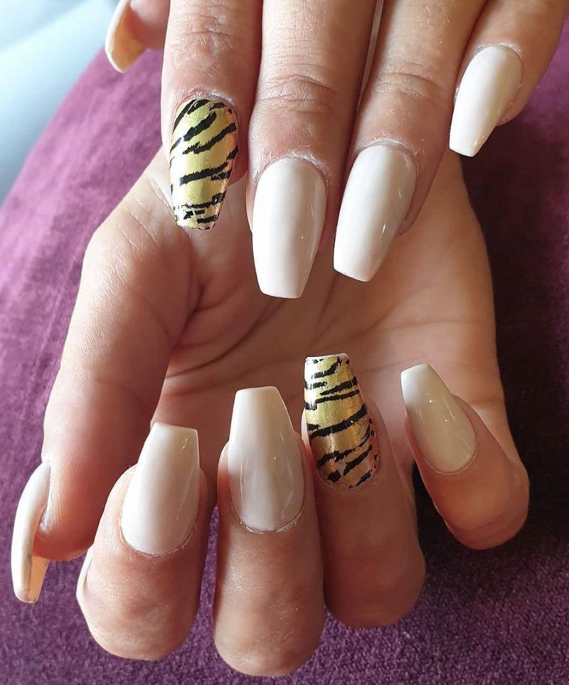 30 Pretty Tiger Print Nail Art Designs You Should Try