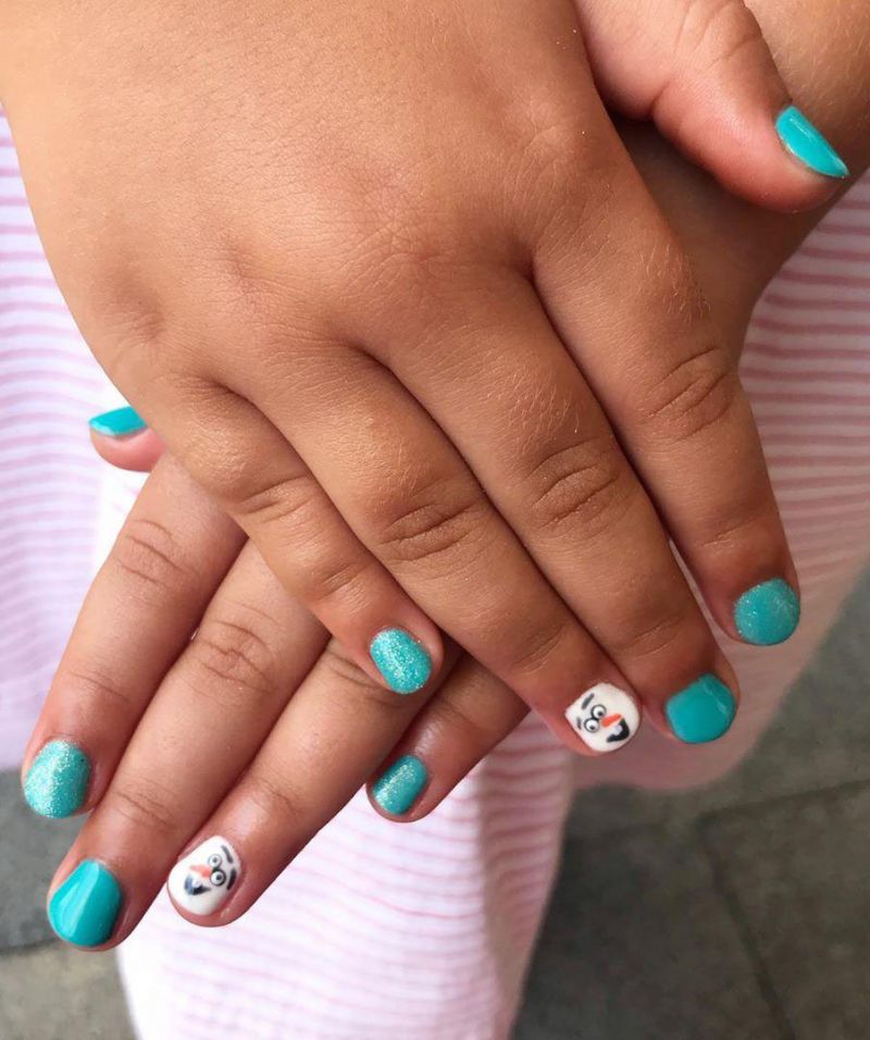 30 Trendy Olaf Nails to Try Right Now