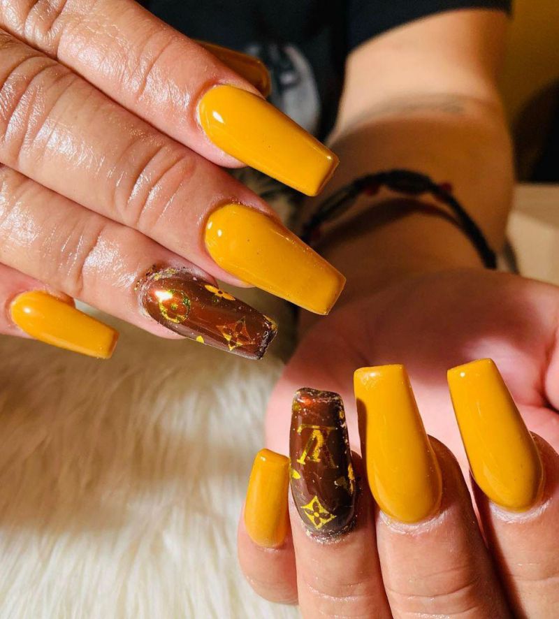 30 Trendy Mustard Nails To Inspire You