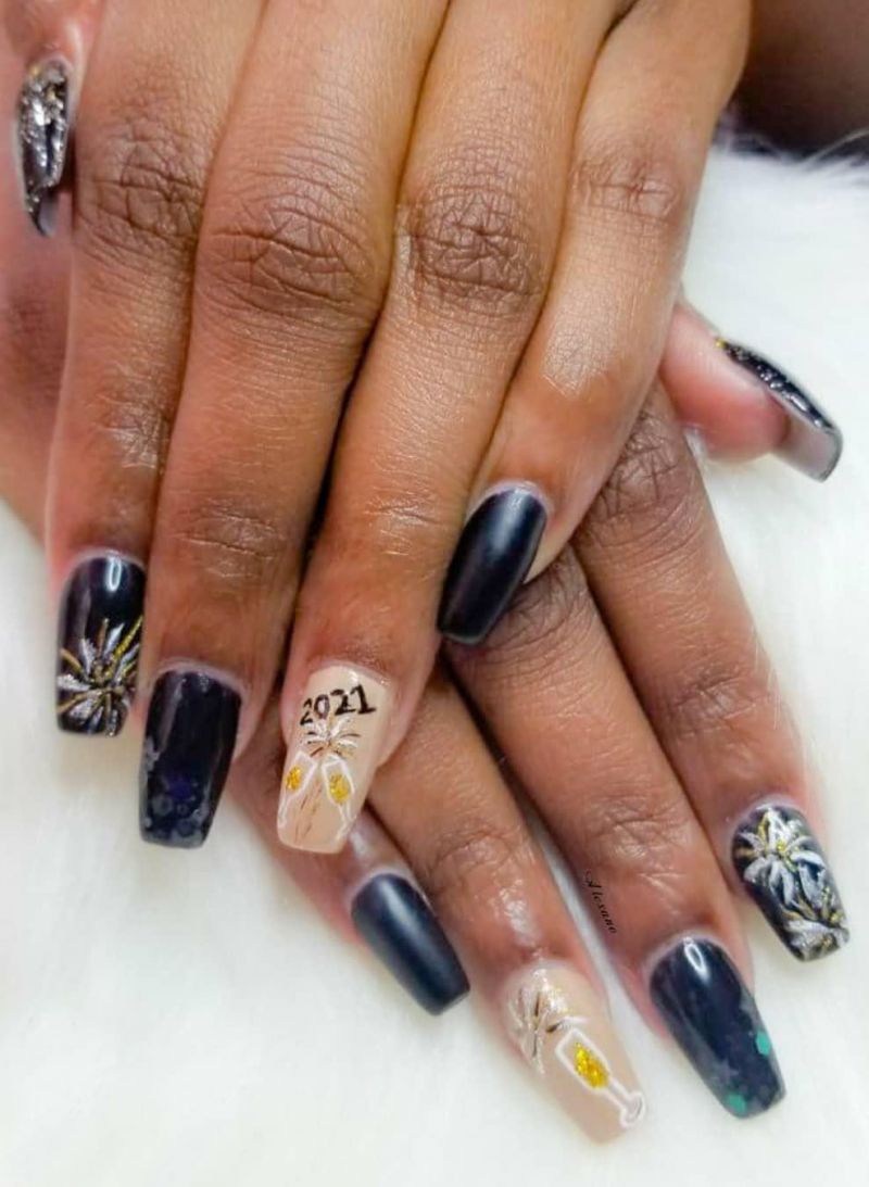 30 Trendy New Years Nails 2021 Just For You