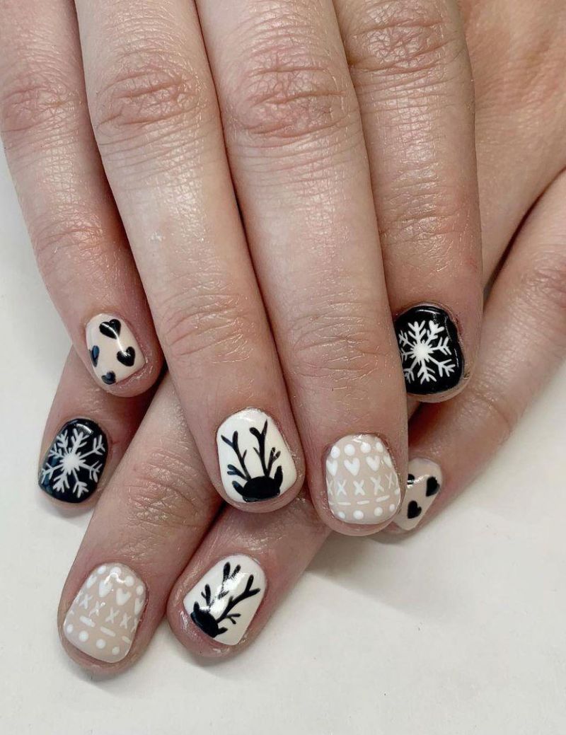 30 Trendy Snowflake Nail Art Designs For Winter