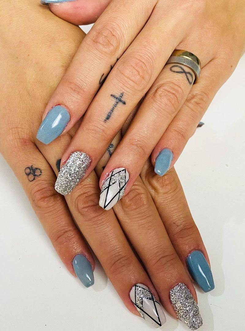 30 Lovely Silver Nails to Fall In Love With