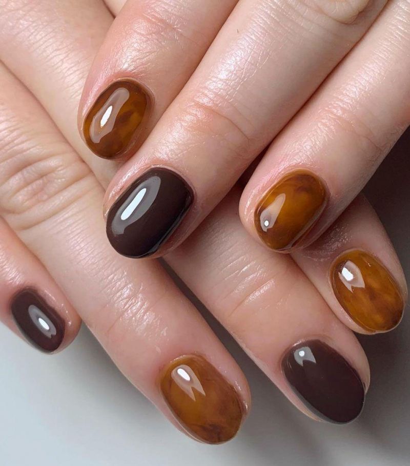 30 Trendy Amber Nails That You Can't Resist