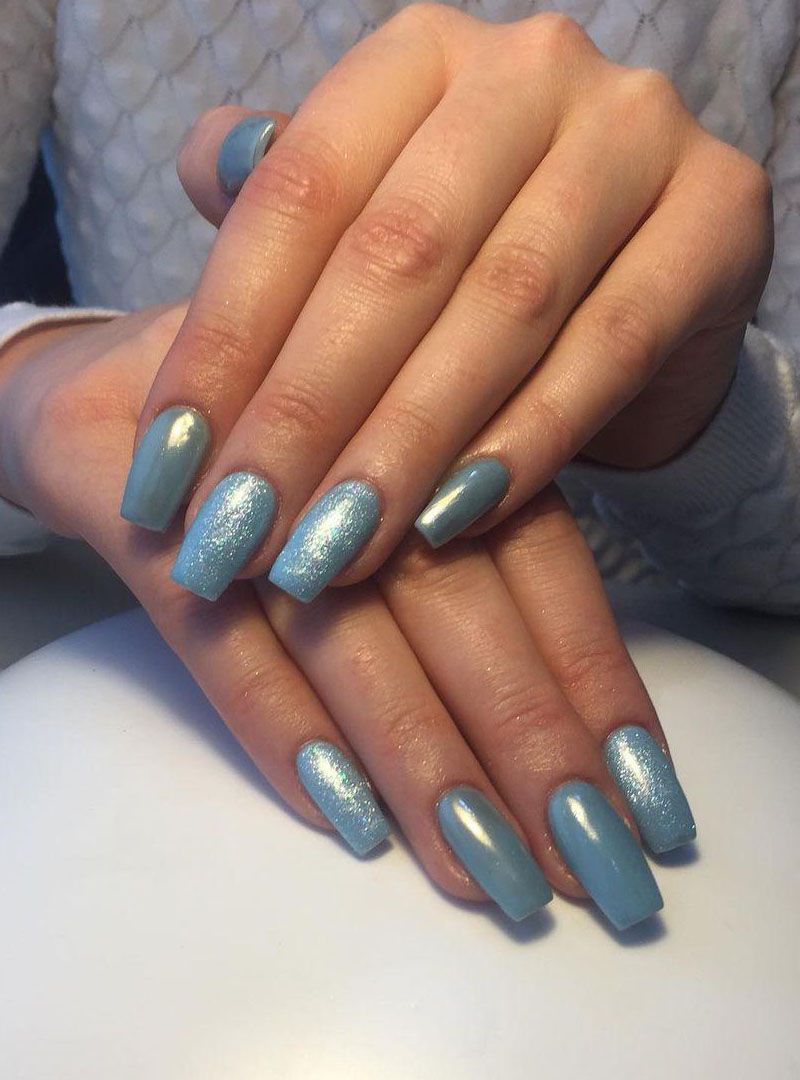 30 Trendy Holographic Nails You Will Love