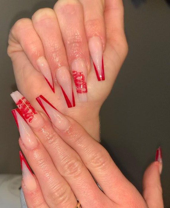 30 Pretty Dragon Nails You Can Copy