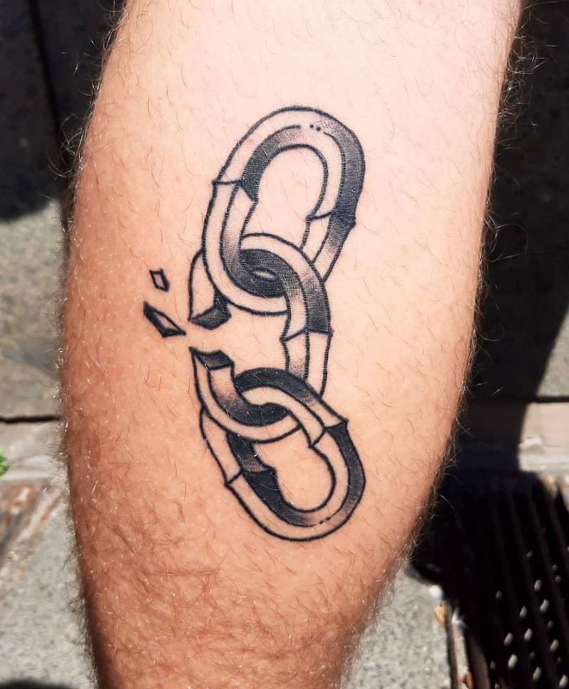 30 Amazing Chain Tattoos for All Ages
