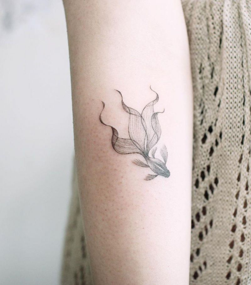 30 Elegant Goldfish Tattoos You Must Love