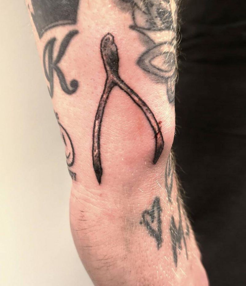 30 Unique Wishbone Tattoos You Will Love