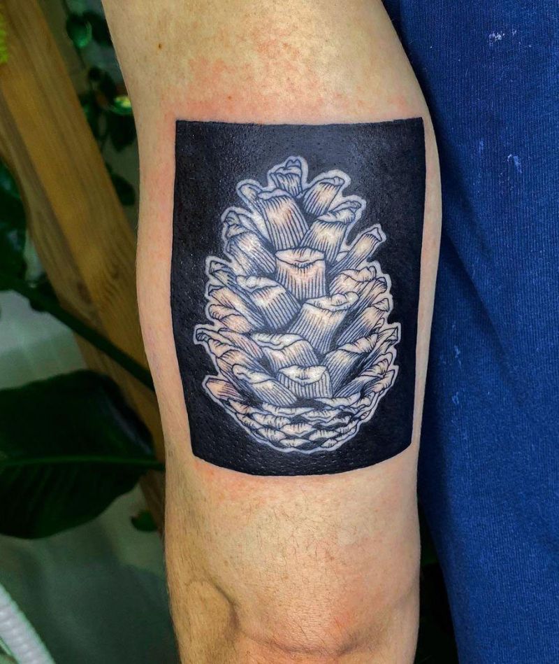 30 Wonderful Pinecone Tattoos You Can’t Miss