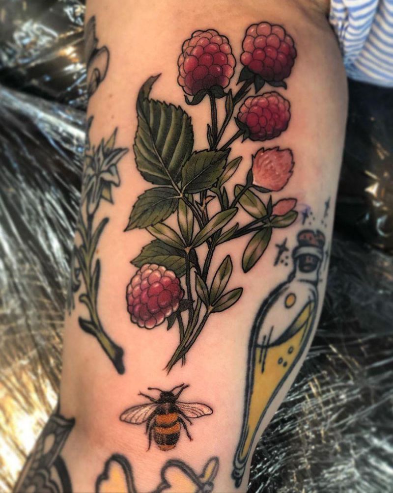 30 Elegant Raspberry Tattoos You Must Love