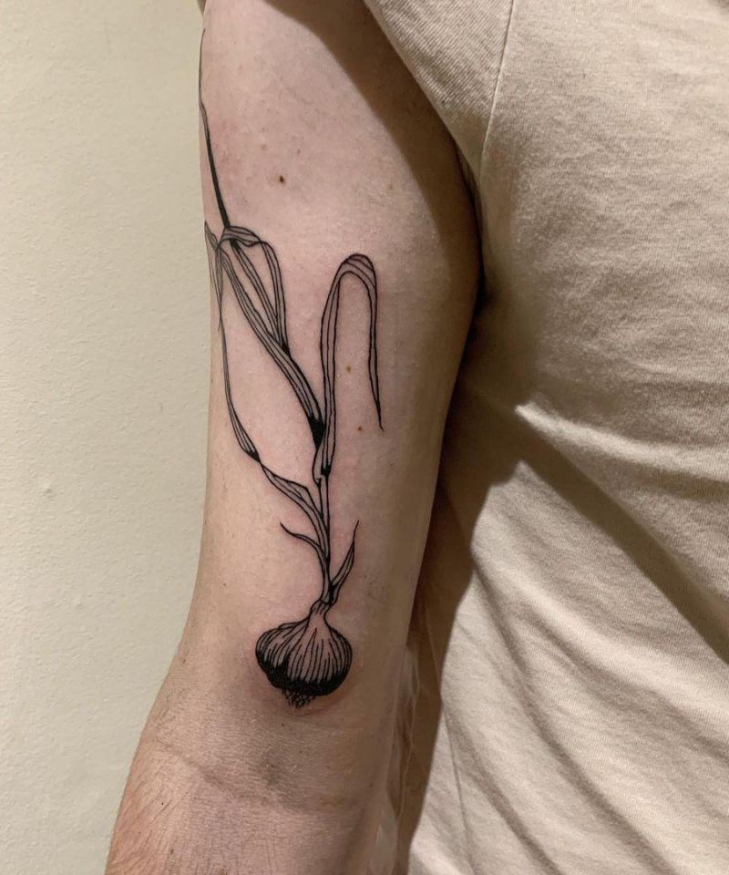 30 Excellent Garlic Tattoos to Inspire You