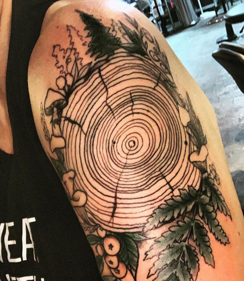 30 Elegant Tree Ring Tattoos for Your Inspiration