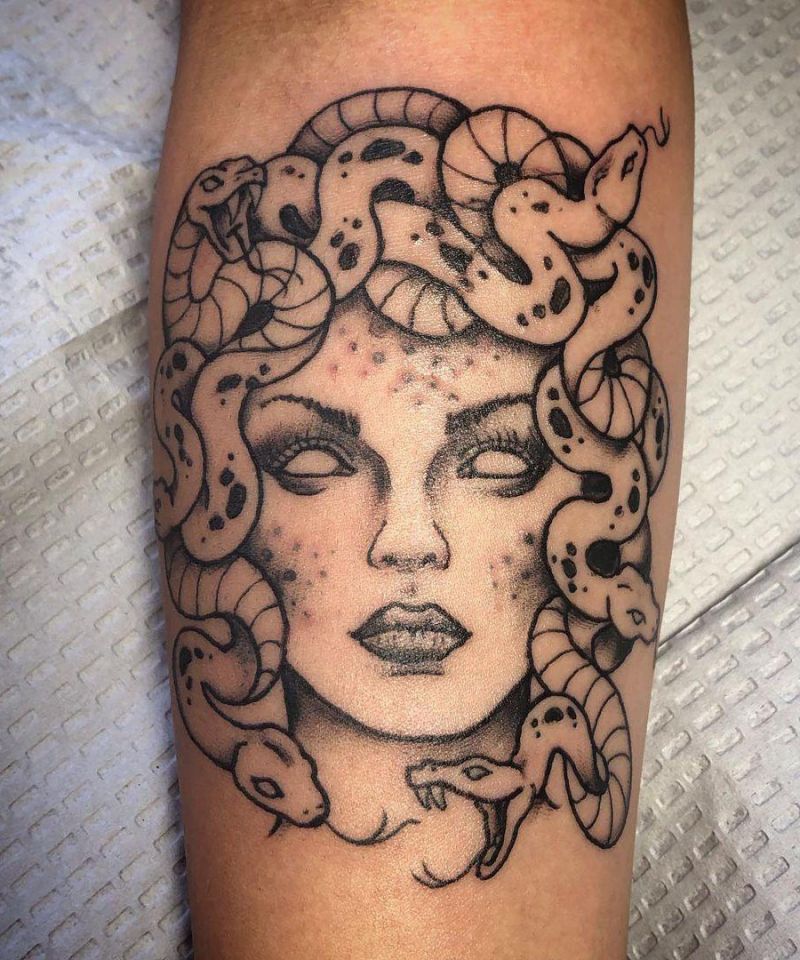 30 Gorgeous Gorgon Tattoos to Inspire You