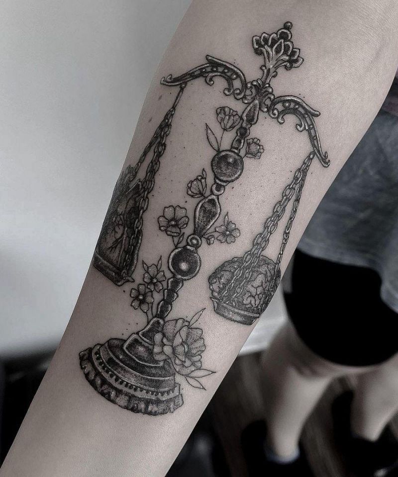 30 Wonderful Scale Tattoos You Must See