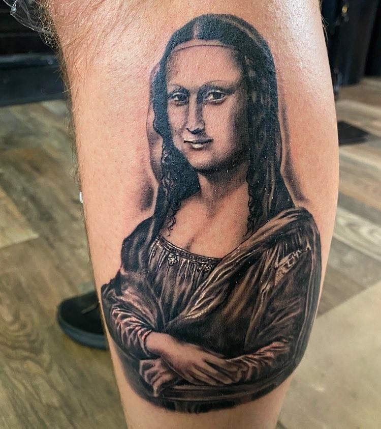 30 Unique Mona Lisa Tattoos You Can Copy