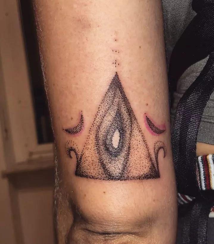 30 Unique Triangle Tattoos to Inspire You