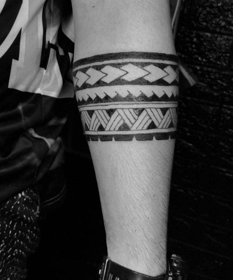 30 Unique Armband Tattoos You Must Try