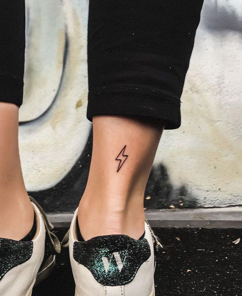 30 Unique Lightning Tattoos You Will Love