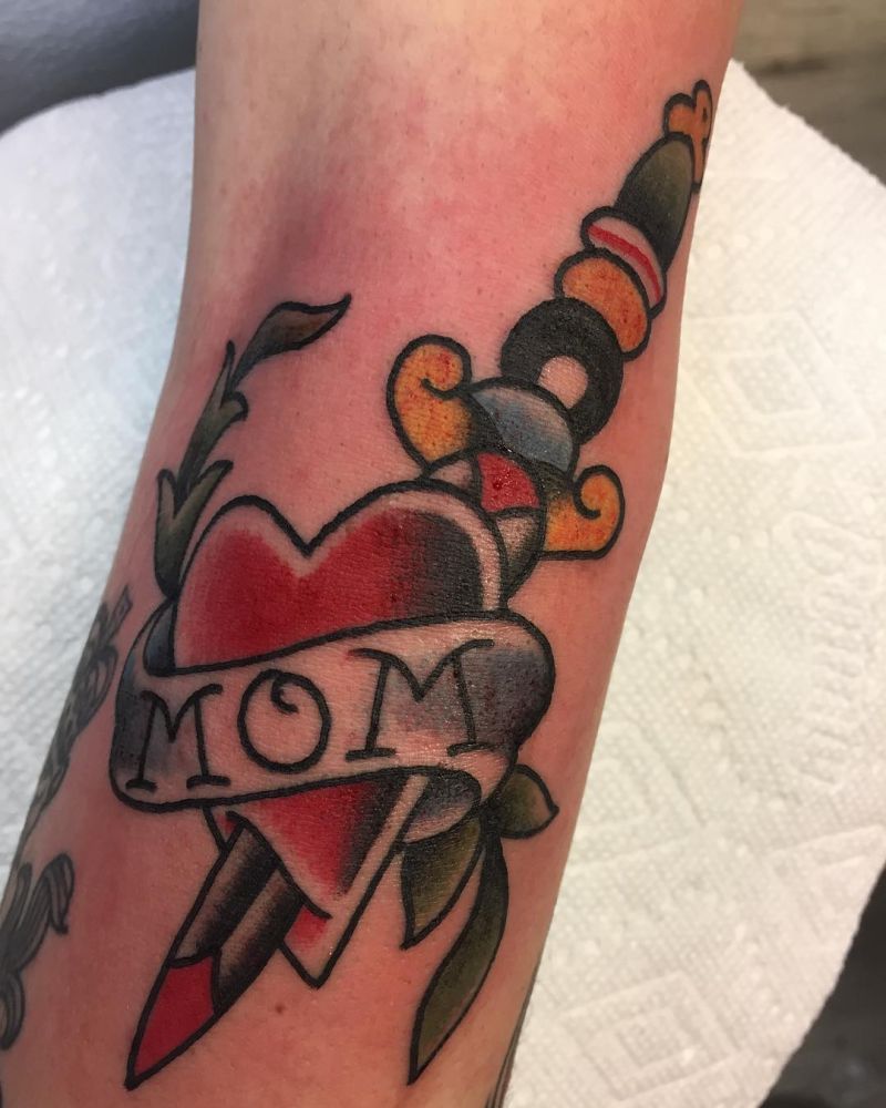 30 Great Mom Heart Tattoos to Inspire You