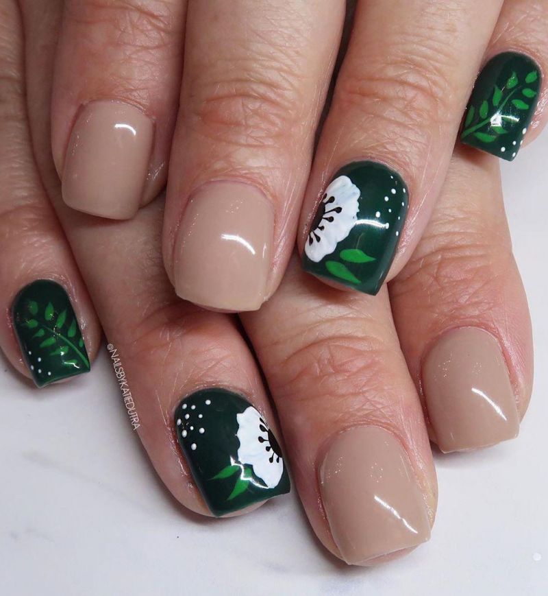 30 Trendy Flower Nail Art Designs You Can Copy