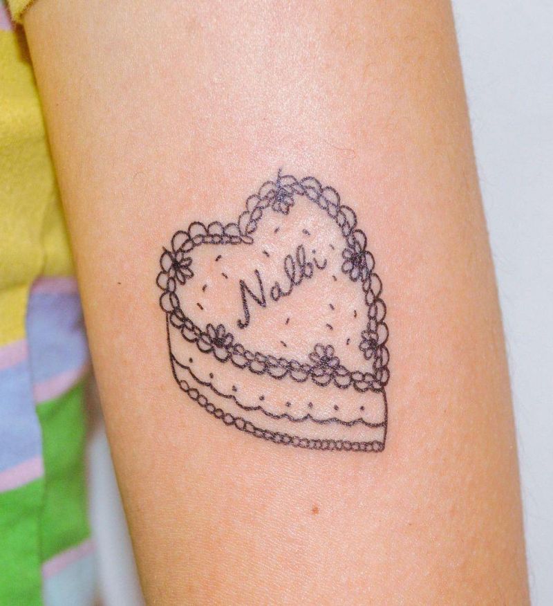 30 Elegant Cake Tattoos You Must Try