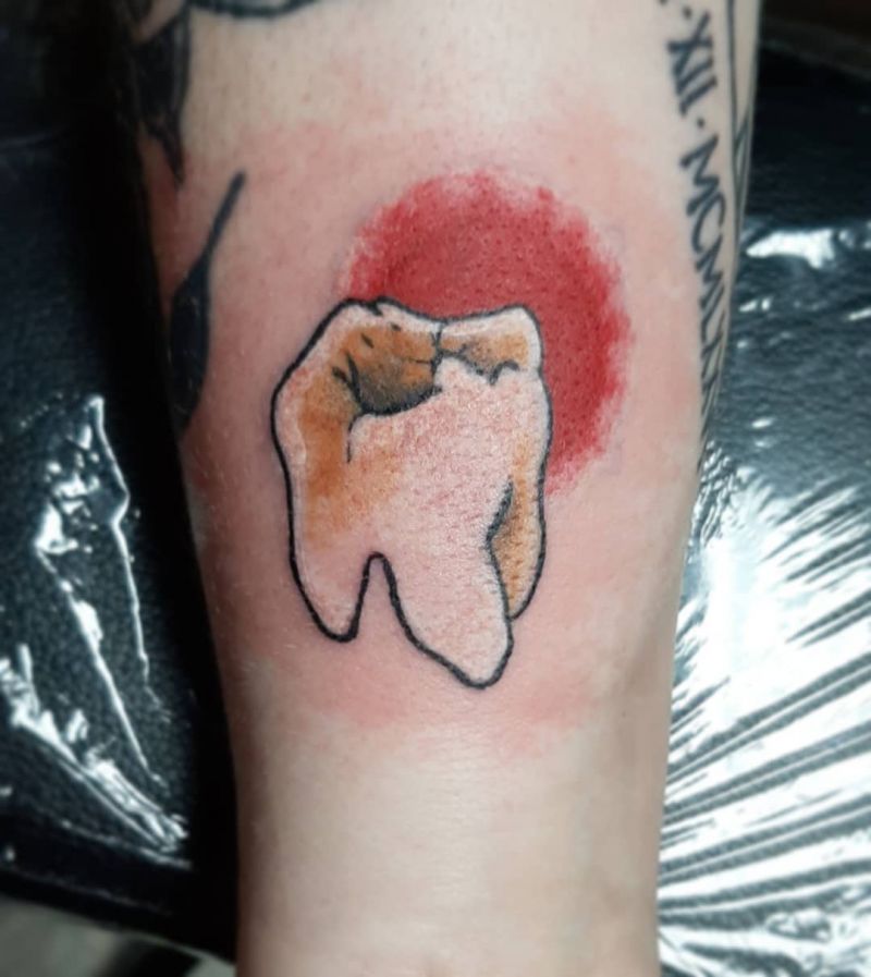30 Unique Tooth Tattoos You Can Copy