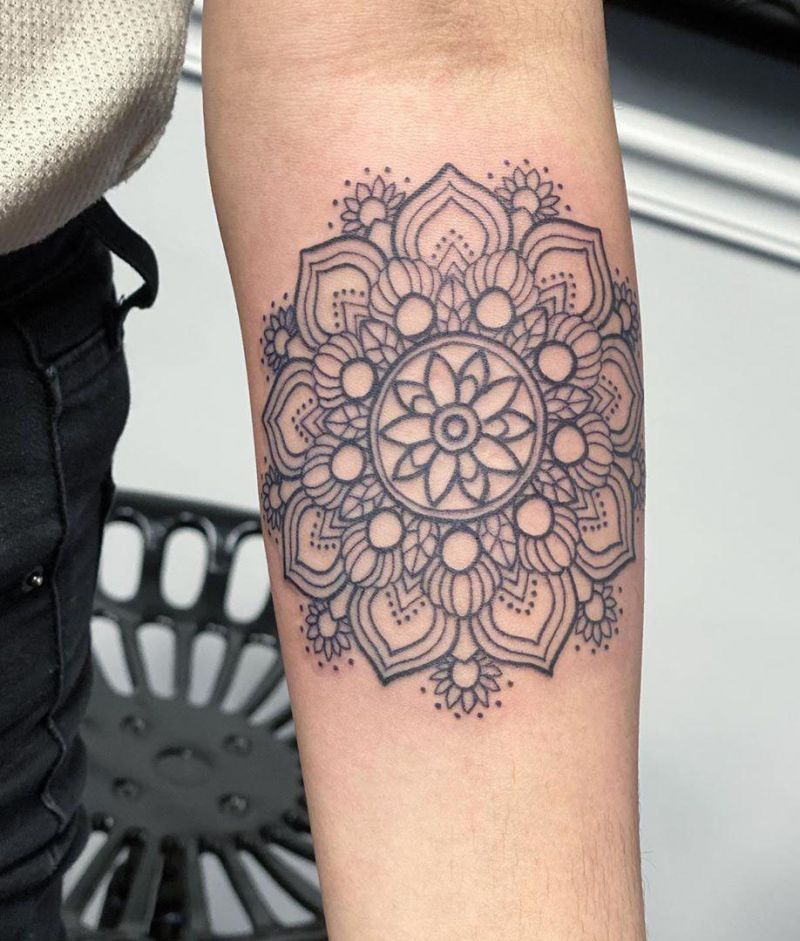 30 Pretty Mandala Tattoos You Must Try