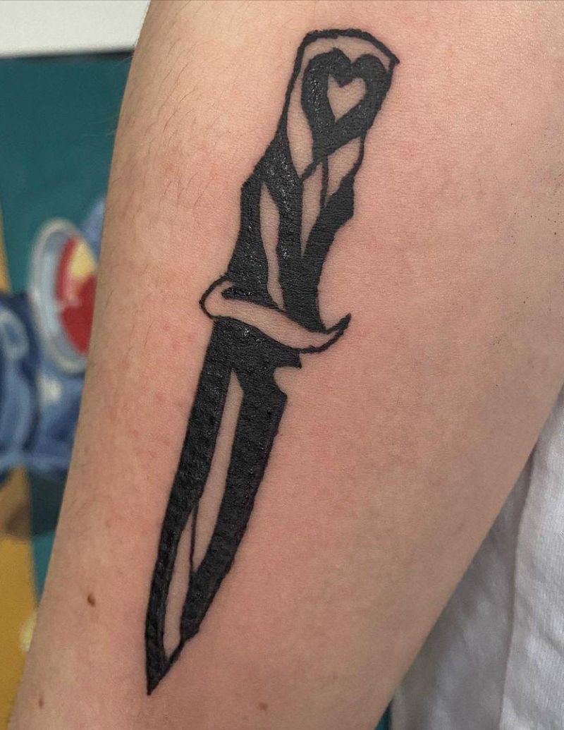 30 Elegant Knife Tattoos You Can Copy