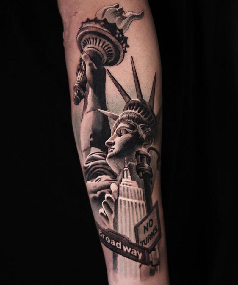30 Unique Statue of Liberty Tattoos You Need to Copy