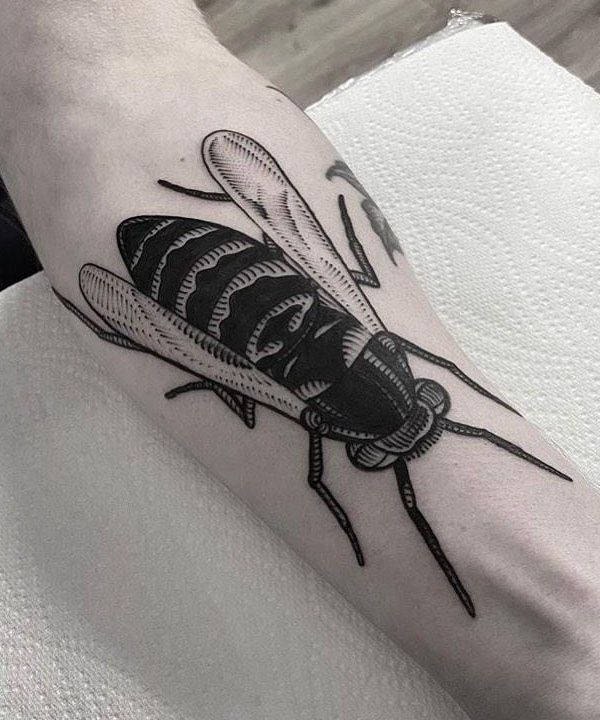 30 Unique Wasp Tattoos Make You Attractive