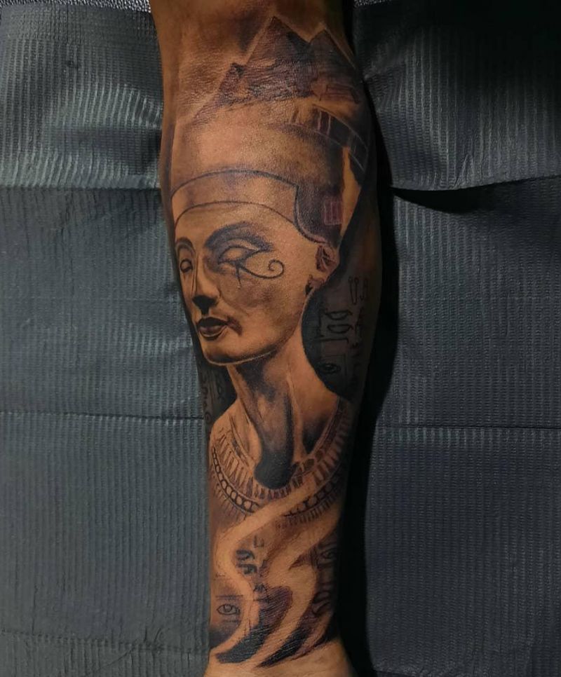 30 Great Nefertiti Tattoos for Your Inspiration