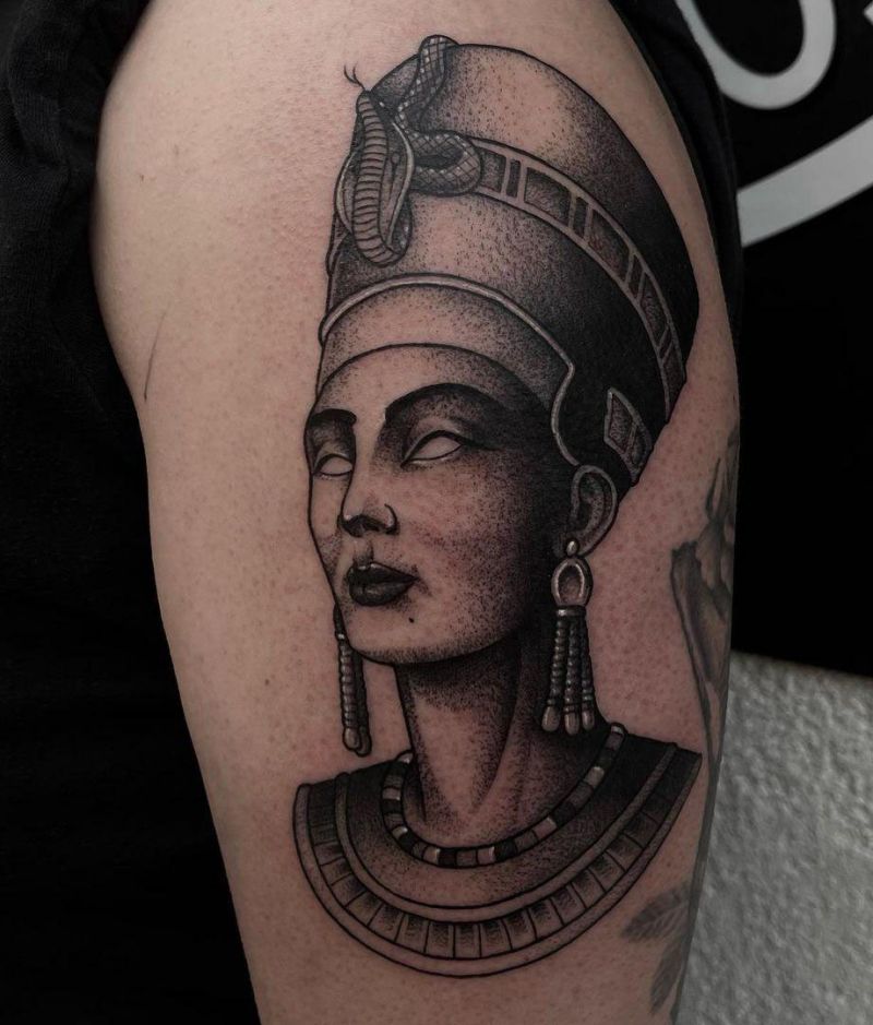 30 Great Nefertiti Tattoos for Your Inspiration