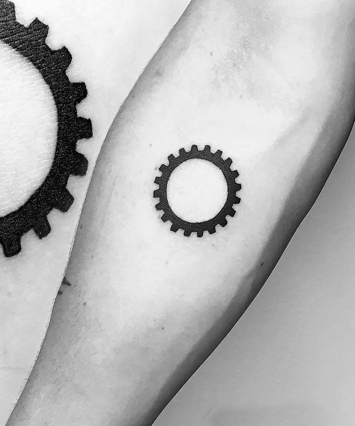 30 Amazing Gear Tattoos You Will Love