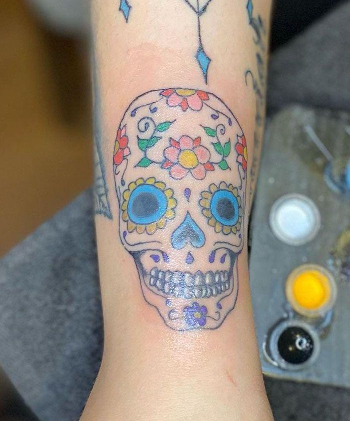 30 Elegant Sugar Skull Tattoos to Inspire You